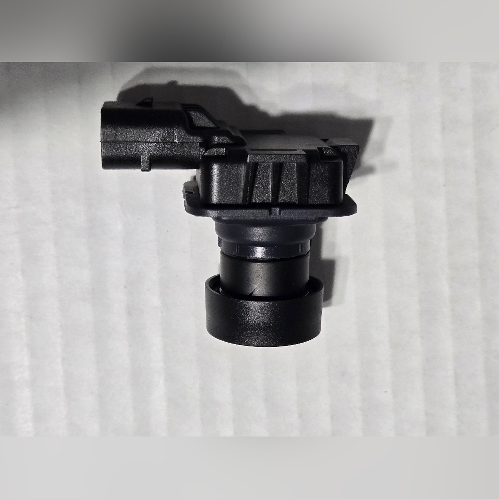Vehicle Rear‎ View Parking Assist Camera Replacement | 6-Pin Plug - Picture 8 of 9